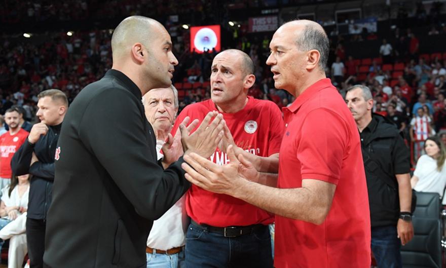 Αγγελόπουλοι: «Απορρίπτεται η πρόσκληση να καθίσουμε στο ίδιο τραπέζι με τον καταζητούμενο Γιαννακόπουλο»