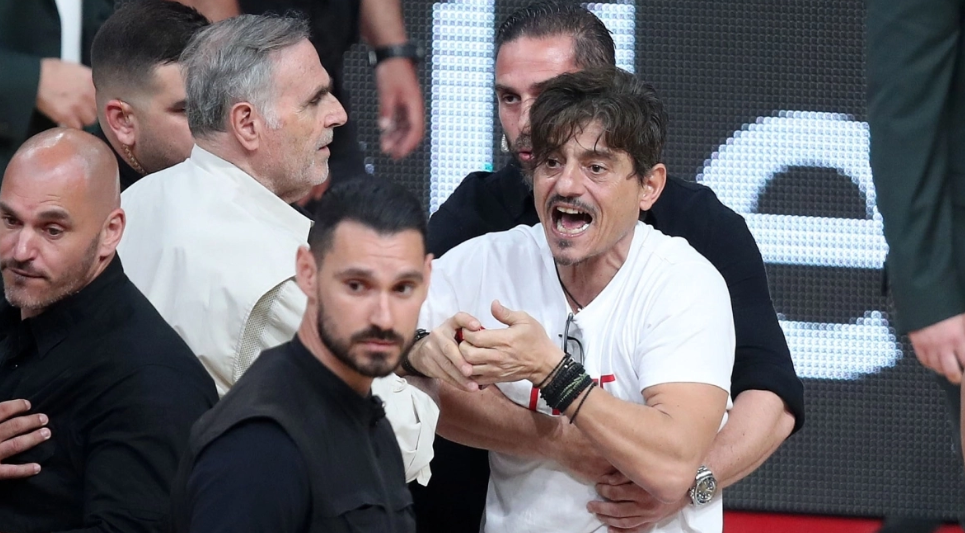 Το Tweet του Ολυμπιακού με videos του Γιαννακόπουλου στο ΣΕΦ