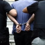 Δις ισόβια στoν εργολάβος που βίαζε τα ανήλικα δίδυμα κορίτσια του