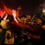 Το Παρίσι… κάηκε για χάρη της Παρί! (vids)