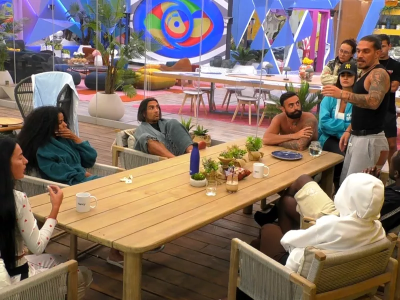 Χαμός, βαριές κουβέντες και κλάματα στο Big Brother για έναν… κεφτέ (vid)