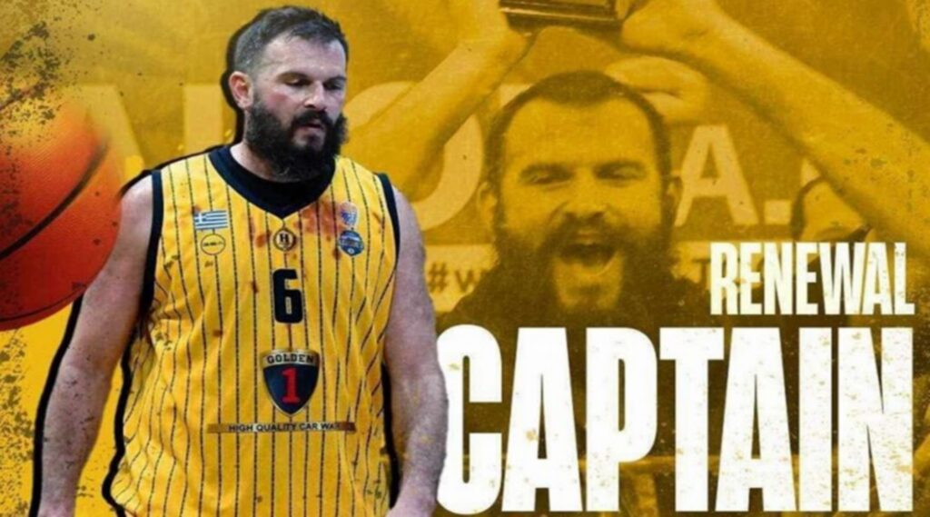 O Φώτσης συνεχίζει στα 44 του