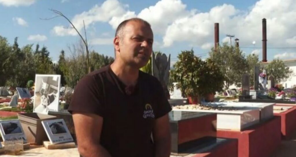 Το πρώτο κοιμητήριο ζώων στην Ελλάδα (vid)