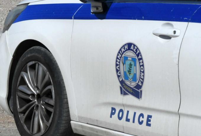 Γυναίκα παγίδευσε απατεώνες – Τους απασχολούσε ενώ καλούσε το 100 (vid)