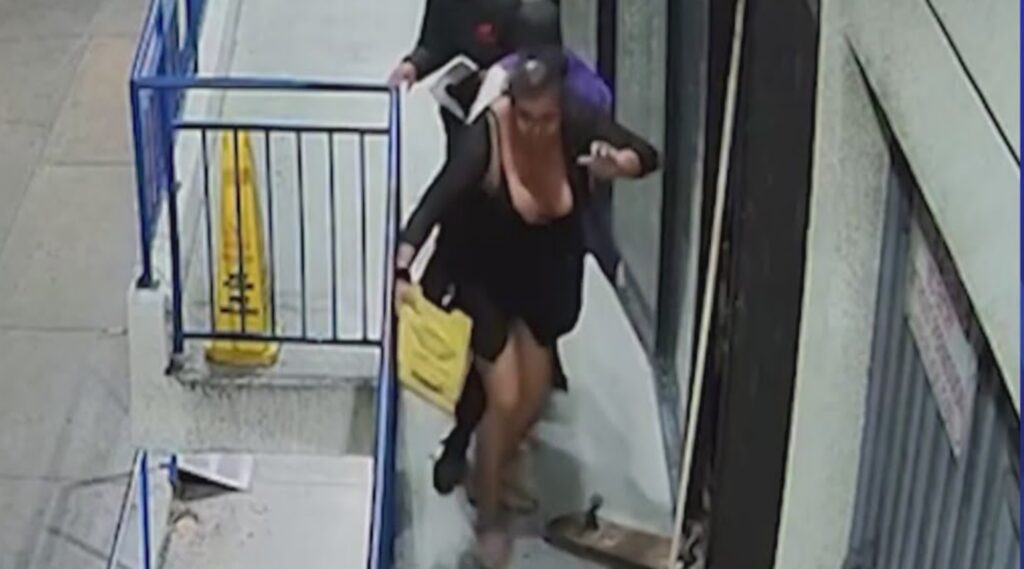 Tρανς γυναίκα έπεσε θύμα σειράς βίαιων επιθέσεων – “Περιμένετε να με σκοτώσουν;”