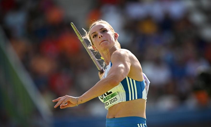 Πρωτιά η Τζένγκο στη Μαδρίτη και… μισή παραμονή στην Ελλάδα (vid)