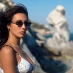 Η Ευγενία Σαμαρά… ανεβάζει τη θερμοκρασία με μαύρο μπικίνι (pics)