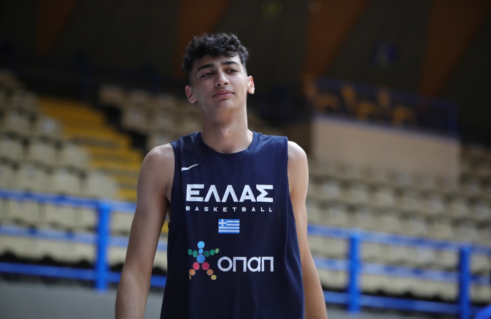 Σαμοντούροφ: «Θέλουμε να κατακτήσουμε το τρόπαιο»