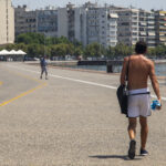 Άδεια πόλη η Θεσσαλονίκη – Ελάχιστοι τουρίστες στο κέντρο (vid)