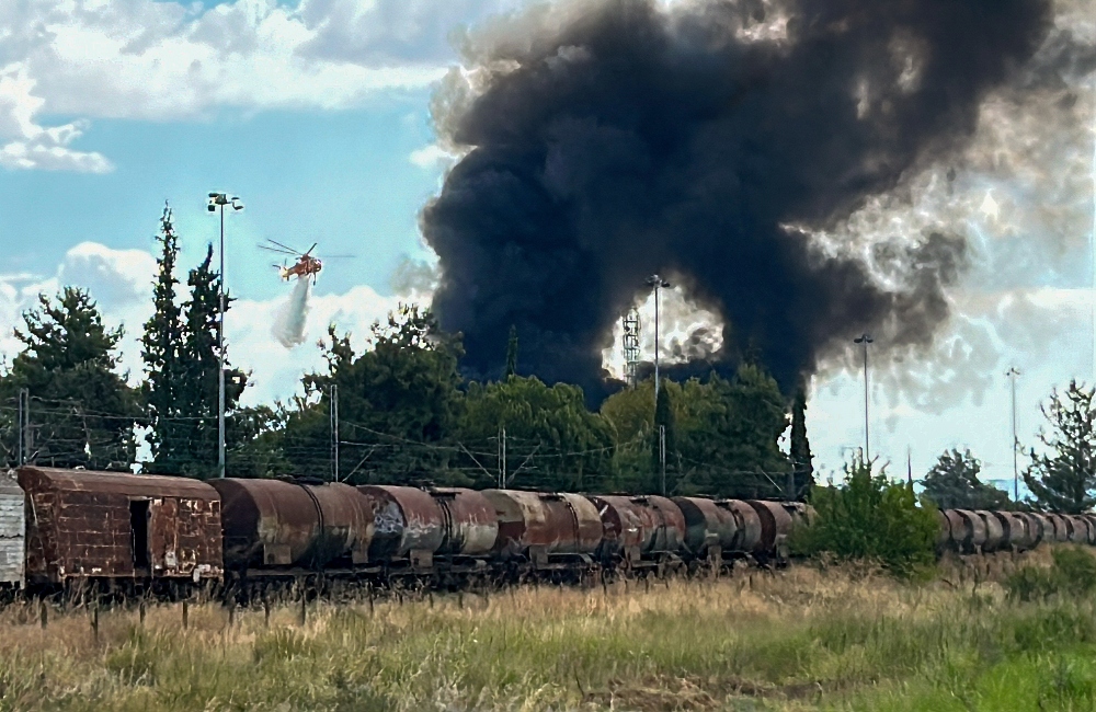 Θεσσαλονίκη: Φωτιά σε εταιρία ανακύκλωσης στη ΒΙ.ΠΕ. Σίνδου – Ήχησε το 112 (vid)