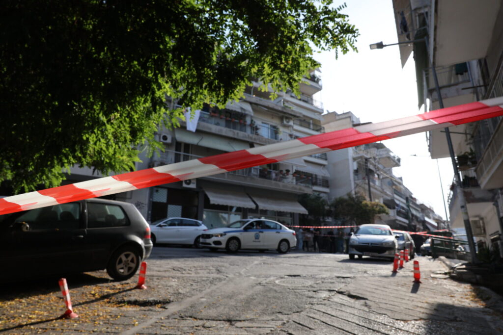 Θεσσαλονίκη: Συγκλονίζουν οι μαρτυρίες από την ισχυρή έκρηξη σε πολυκατοικία (vids)