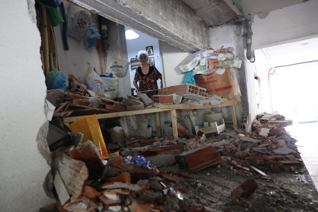 Πού εστιάζουν την έρευνά τους οι αρχές για την βόμβα στη Θεσσαλονίκη (vid)