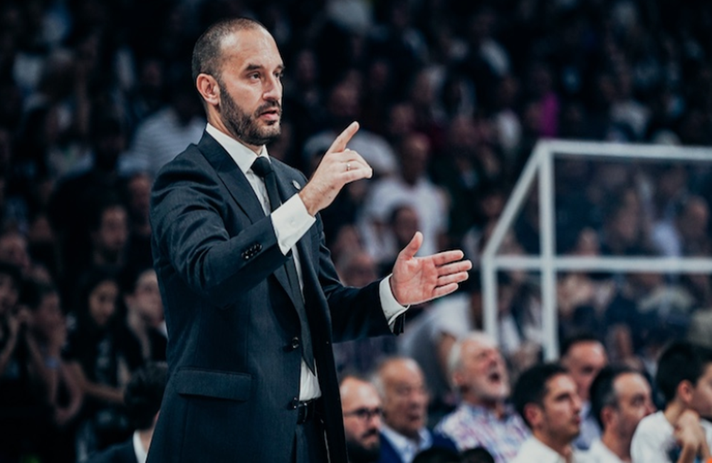 ΑΡΗΣ: Έδωσε τα χέρια με Μπόγκνταν Καράϊτσιτς