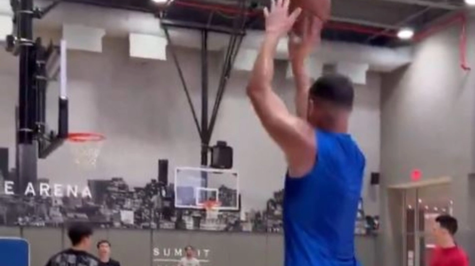 Απίθανος Κλέι Τόμπσον, ευστόχησε σε 72 σερί τρίποντα (vid)