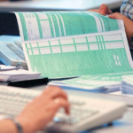 «Τέλος χρόνου» για τις φορολογικές δηλώσεις (vid)