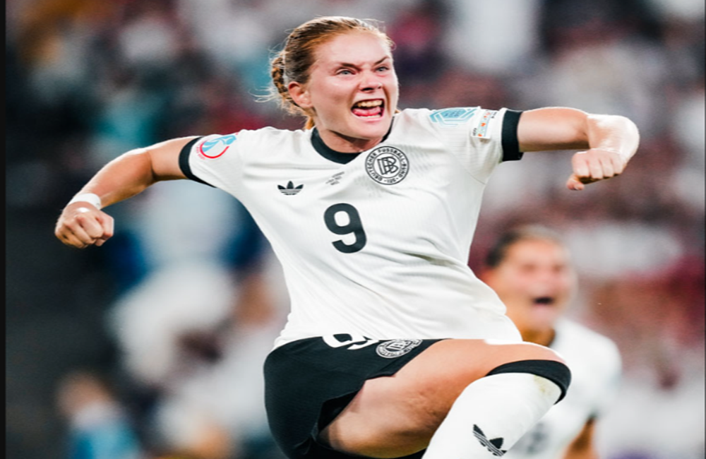 Euro γυναικών: Ισοφαρίζει η Γερμανία παρότι παίζει με δέκα (vid)