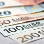 Ποιες επιχειρήσεις θα πληρώσουν φόρο προκαταβολικά (vid)