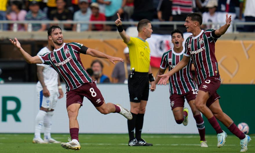 Στους «4» του Παγκοσμίου η «Φλου», 2-1 την Αλ Χιλάλ