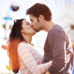 Σήμερα η Παγκόσμια Ημέρα Φιλιού (vid)