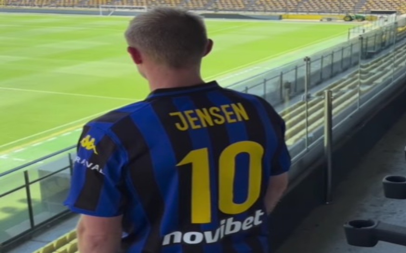 Ο Γένσεν και η φανέλα με το Νο10! (vid)