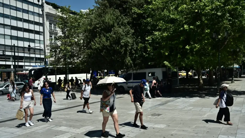 Υπουργείο Εργασίας: Έκτακτα μέτρα για τους εργαζόμενους λόγω καύσωνα