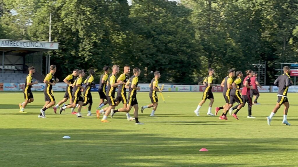 Άρχισε η πρώτη προπόνηση του ΑΡΗ στην Ολλανδία (vid)