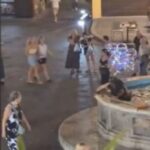 Ρόδος: Εικόνα ντροπής, με νεαρό να ρίχνει στο συντριβάνι άστεγο (vid)