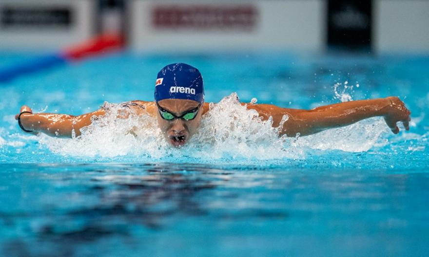 Στον τελικό των 200μ ύπτιο με πανελλήνιο ρεκόρ ο Απόστολος Σίσκος (vid)