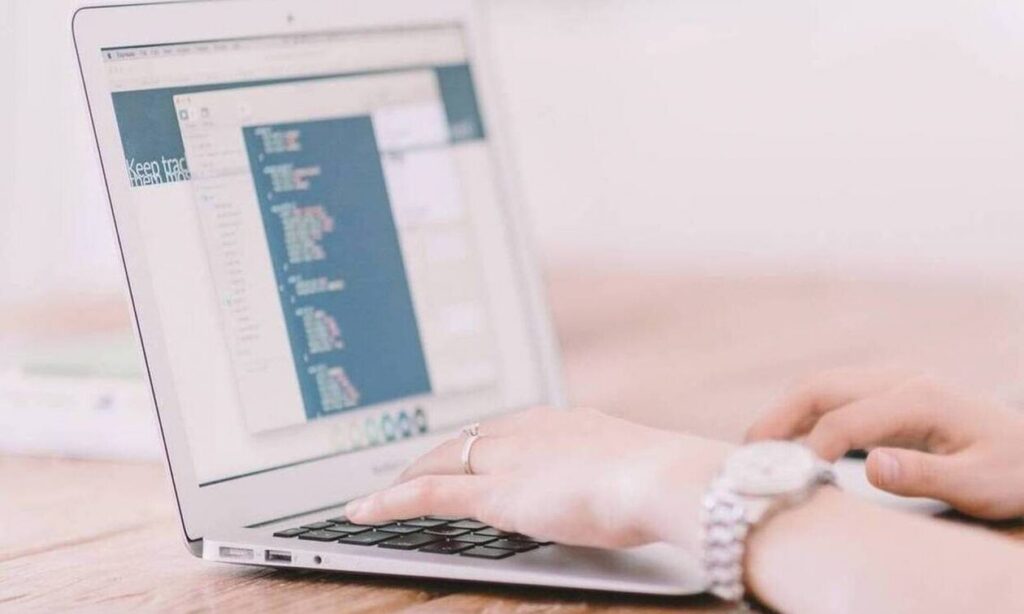 Άνοιξε η πλατφόρμα για το Πόθεν Έσχες 2025 – Οι αλλαγές και οι… παγίδες