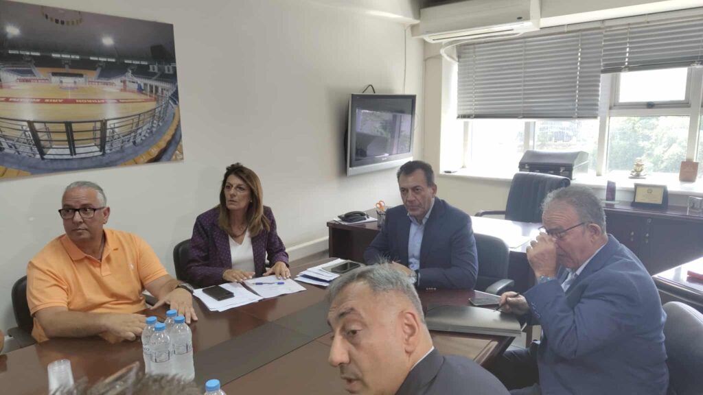 Όλα έτοιμα για τη συνάντηση ΚΑΕ ΑΡΗΣ-Βρούτση (pics+vid)