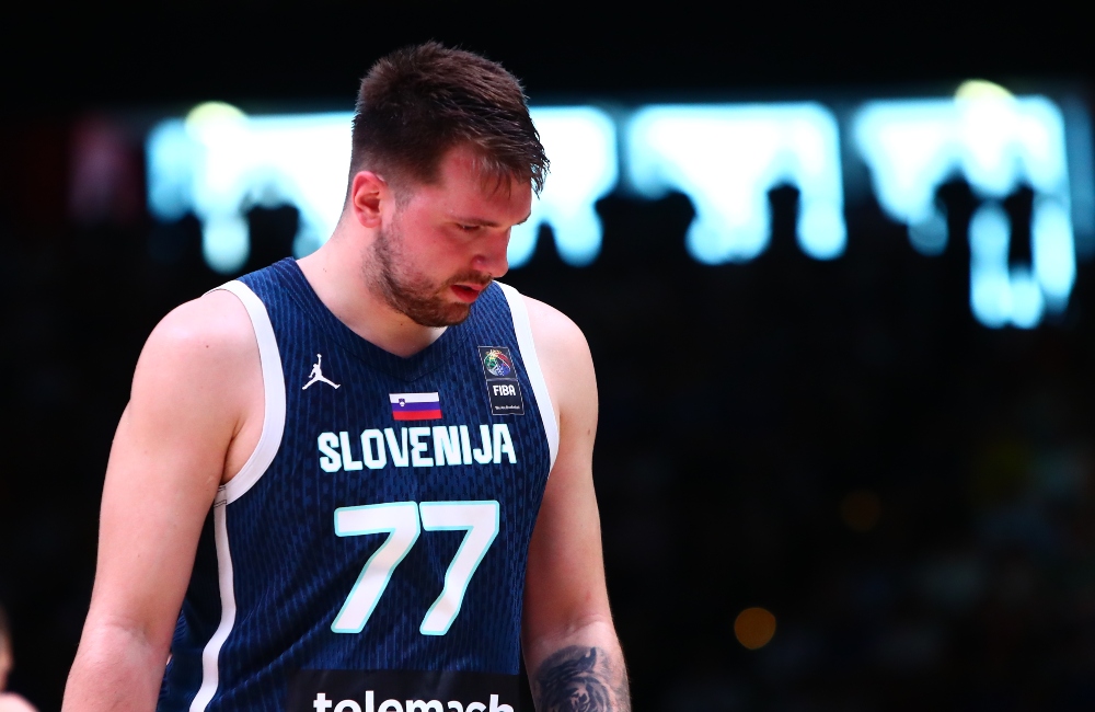 Τα παράπονα του Ντόντσιτς στους διαιτητές μετά το φιλικό με τη Λετονία (vid)