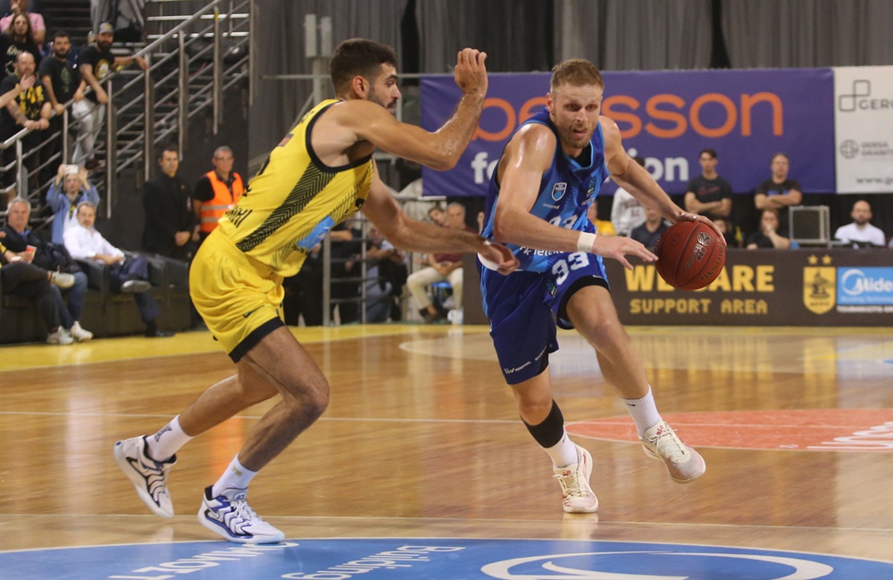 «Δεν υπάρχει θέμα Χαραλαμπόπουλου»