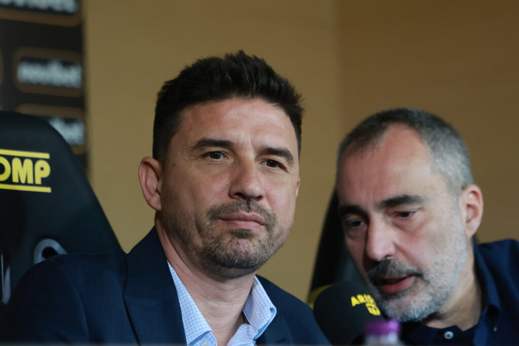 Ο Ρέγες, το χαφ, η αγορά και το… στυλ