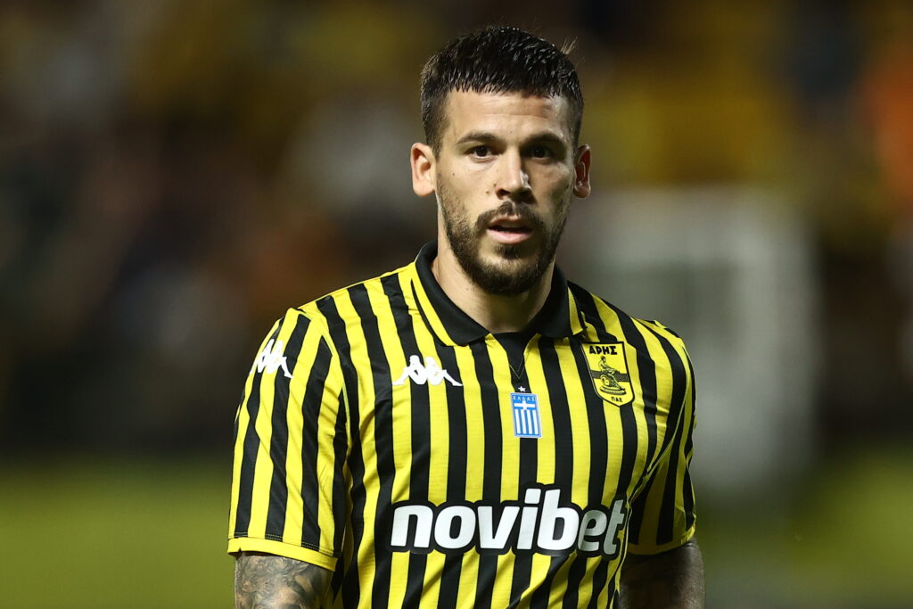 Τα βλέμματα στον Πέρεθ