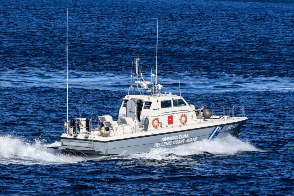 Διάσωση 61χρονου έξω από το λιμάνι του Λιτοχώρου – Βυθίστηκε το σκάφος του