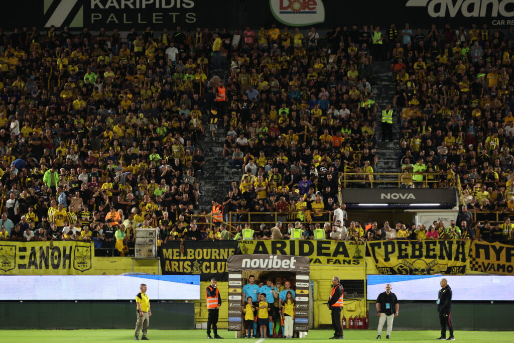 Ο κόσμος το καθήκον του, η ομάδα όχι…