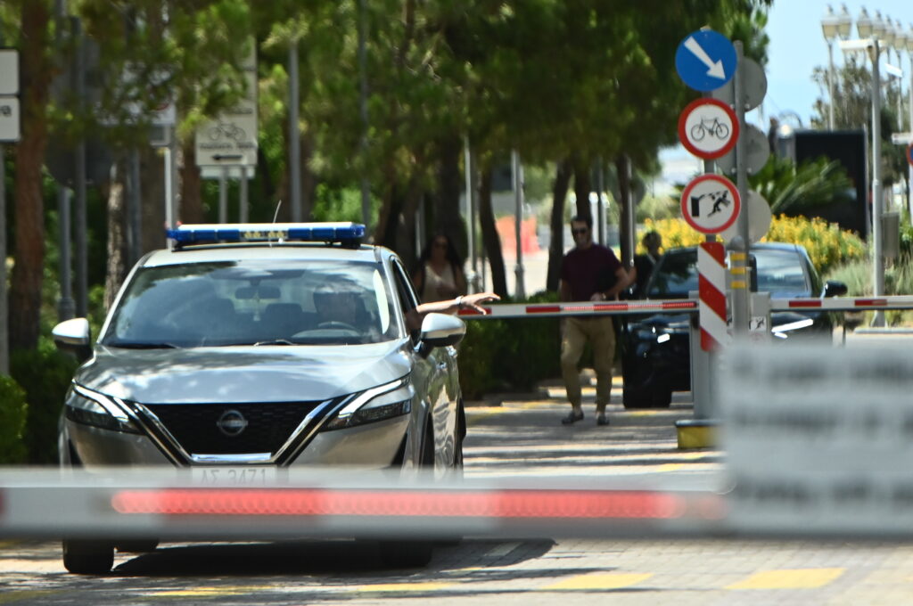 Νεκρό κοριτσάκι στο Φάληρο: Σε ρηχά νερά ο πνιγμός του παιδιού αναφέρει ο ιατροδικαστής (vid)