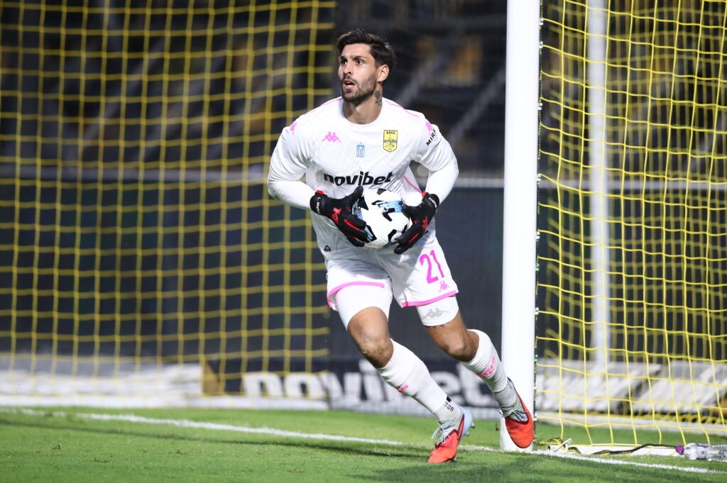 Με Μάικιτς στο τέρμα – Γένσεν στο “10”