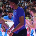 Οι σφαλιάρες του Λαρεντζάκη στον Γιάννη (vid)