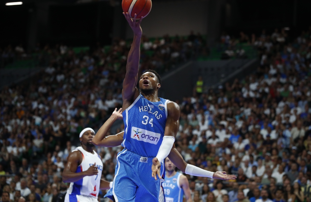 Eurobasket: Πετάει για Κύπρο η Εθνική ομάδα (vid)