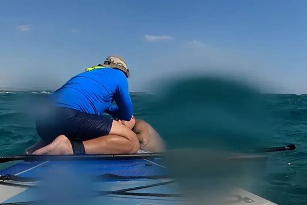 Θεσσαλονίκη: Τι λέει ο χειριστής SUP που έσωσε πατέρα με δύο παιδιά στην Επανομή (vid)