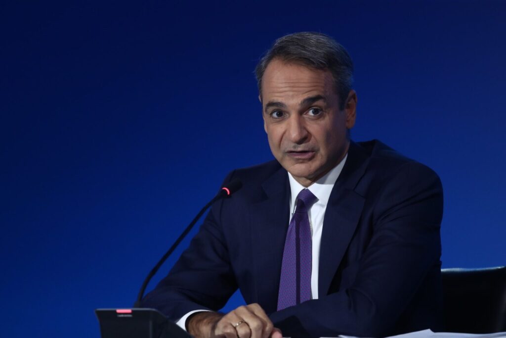 Ο Μητσοτάκης εισηγείται ασυμβίβαστο υπουργού με βουλευτή (vid)