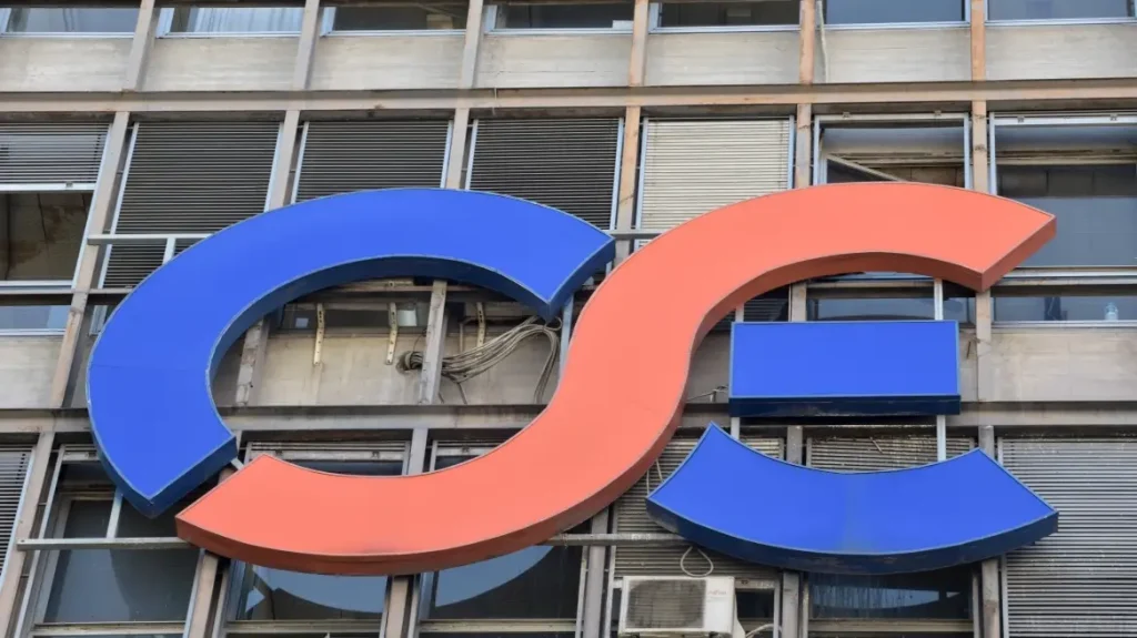 Θεσσαλονίκη: Ευρωπαίοι εθελοντές καθάρισαν τον σιδηροδρομικό σταθμό (vid)