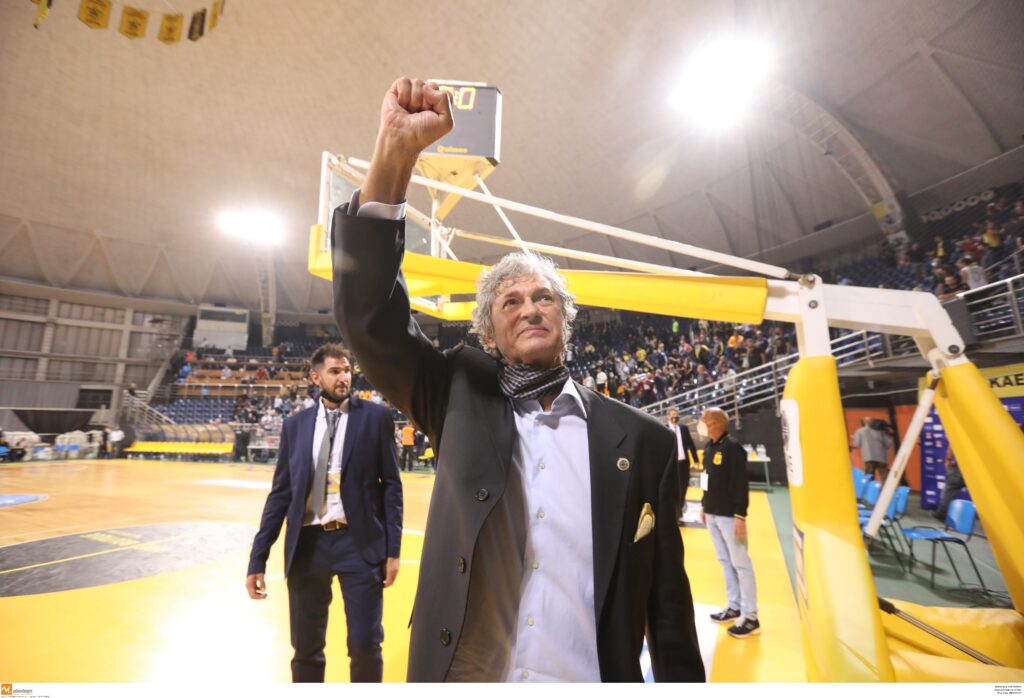 Όταν ο Χάρης Παπαγεωργίου φόρεσε τα Κιτρινόμαυρα (pic)