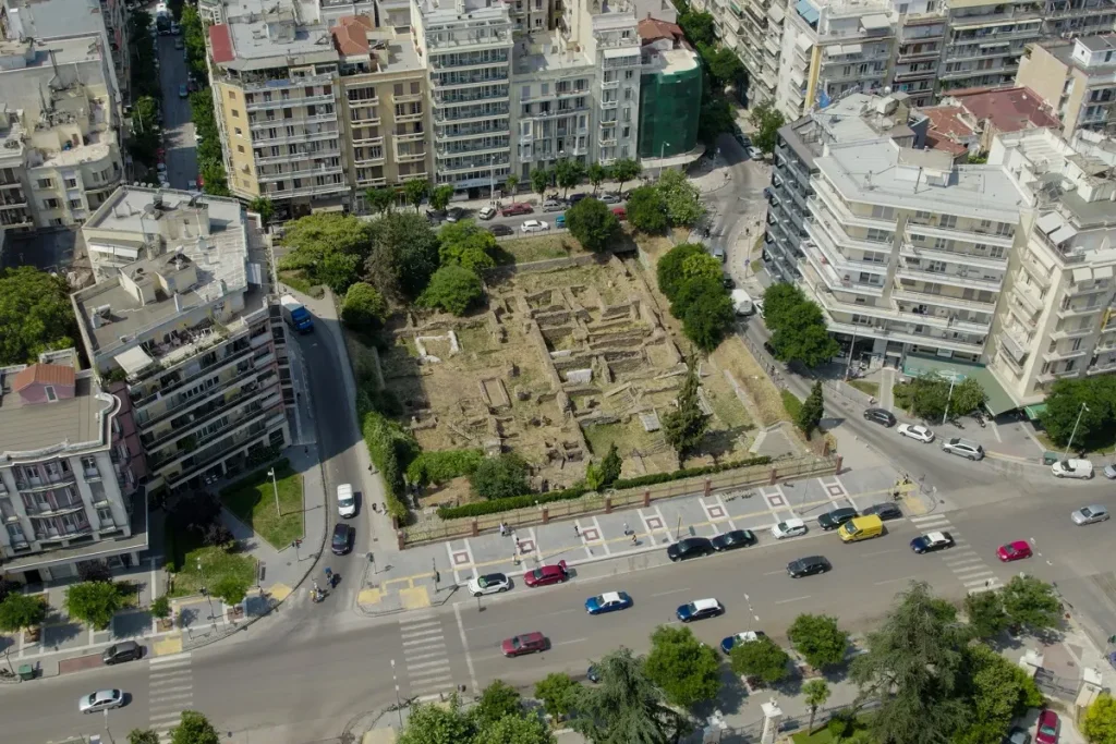 Θεσσαλονίκη: Πράσινο φως για τις αναπλάσεις δύο ιστορικών πλατειών