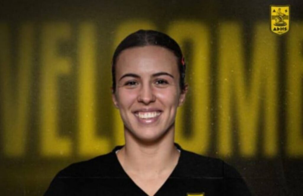 Το μήνυμα της Μίλιεβιτς – “Όλοι δίπλα στα κορίτσια μας!” (vid)