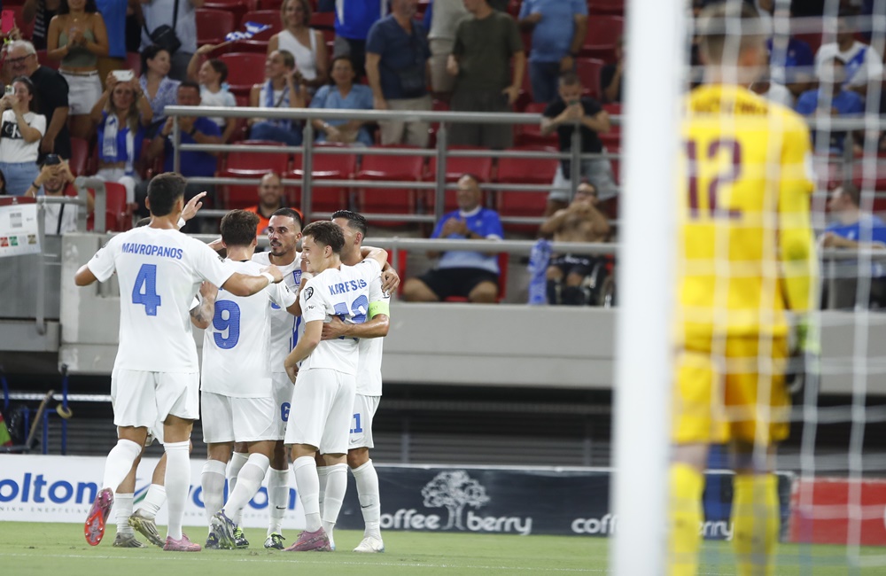 Ο Κουρμπέλης το 4-0 για την Εθνική (vid)