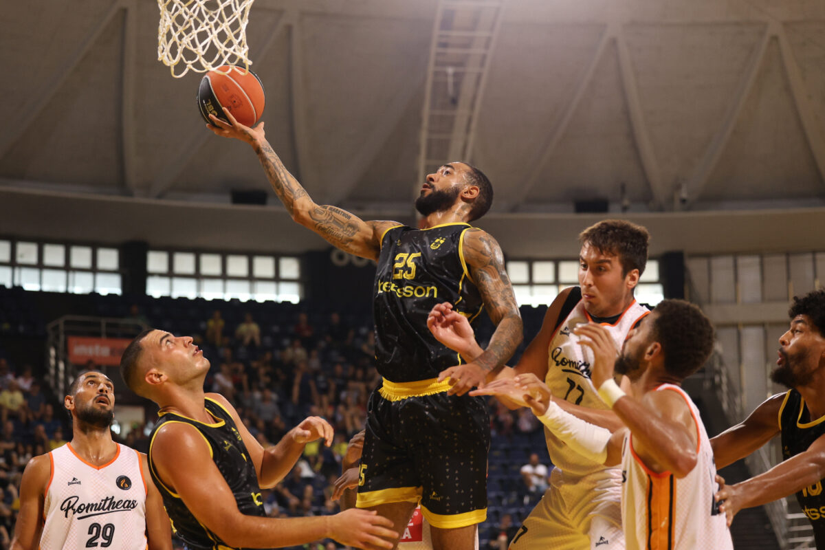 Το… παρασκήνιο από την επιστροφή του ΑΡΗ Betsson στο «σπίτι» (vid)