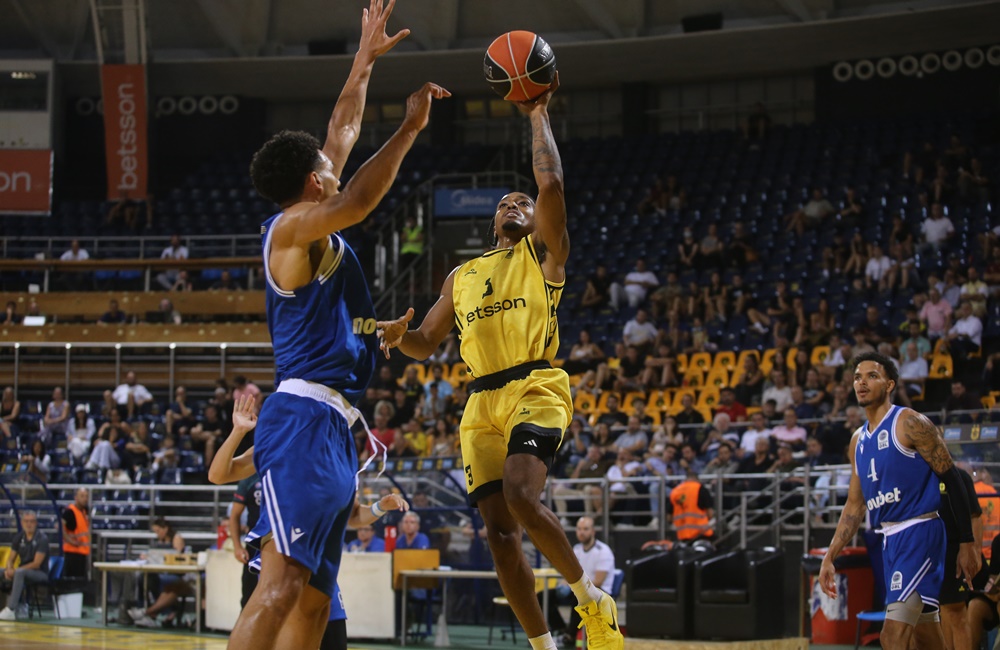 Τζόουνς στην Novibet AllAboutARIS TV: «Πλεονέκτημα για μένα η ενέργεια του κόσμου» (vid)