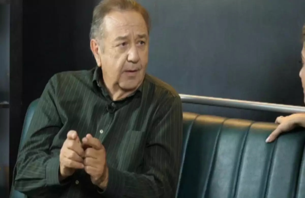 Τάσος Κωστής: «Δεν θέλω να βρω άλλο ταίρι» (vids)